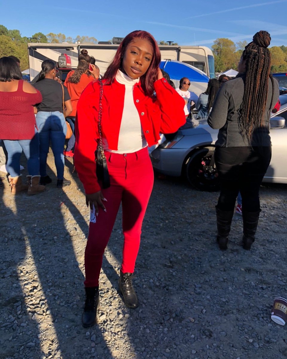 drbfashion's tweet photo. Something about a Winston Women #WSSUHC ❤️ https://t.co/oW5E44wgUX