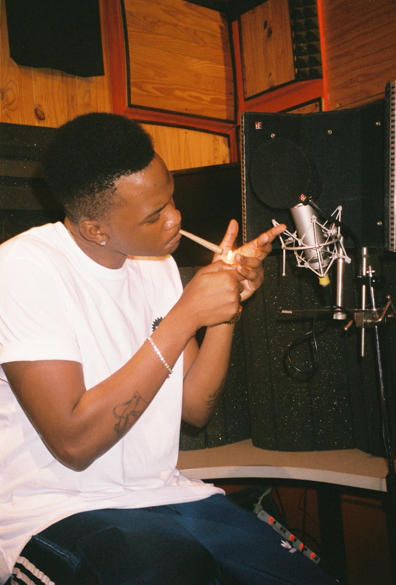 1boywanda_'s tweet image. bad guy$

@reece_youngking 
@MashBeatz_TWC 
@WordzThaPrince