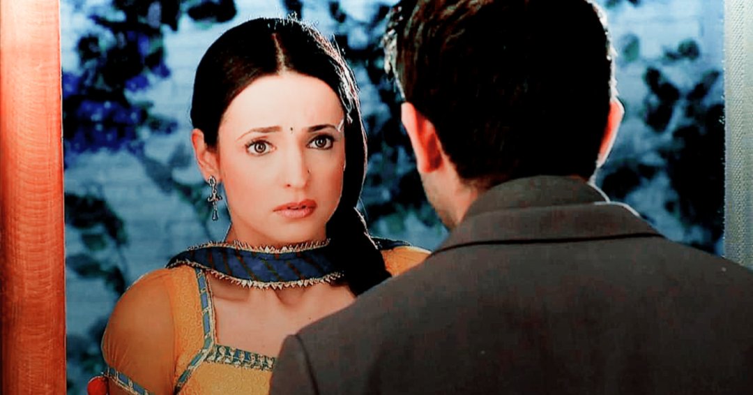 A : "Tumhe kya lgta hai tumhare hone ya na hone se mujhe koi fark pdta hai? You don't even Exist for me..Do you understand?"And that hurt on her face  #BarunSobti  #SanayaIrani  #IPKKND  #Arshi