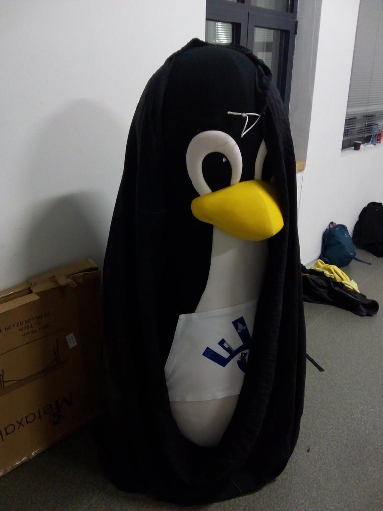 real_zahari's tweet photo. @openfestbg #openfest2019 Goodnight tux ... sleep tight :) https://t.co/Q3I3TIsVS1
