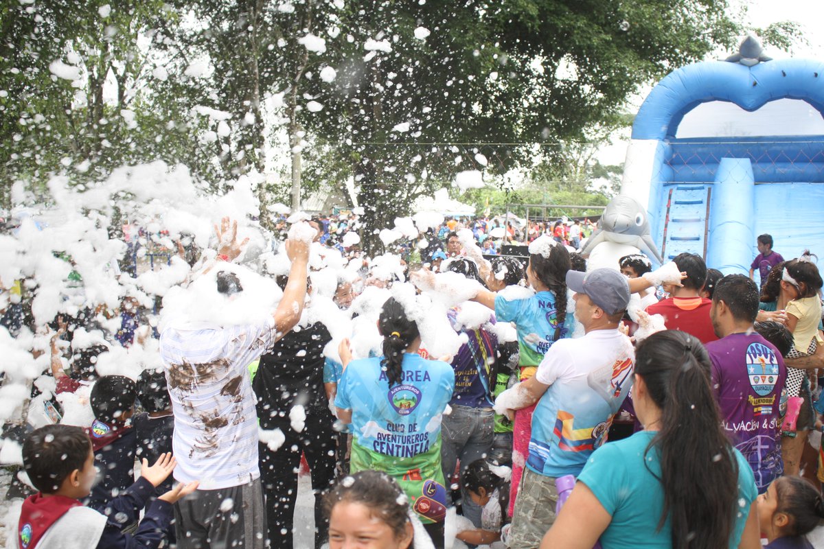 Momentos de Adrenalina vivieron los aventureros y sus padres la mañana del Domingo en el #AventuriUE #UnDiluvioDeAventuras
<a href="/prmanuelmelo/">Manuel Enrique Melo Céspedes</a>
<a href="/Jacome41/">Pablo Jácome</a>
<a href="/pasdarling/">Darling Ayala</a>
<a href="/ricardopenafiel/">Ricardo Andres</a>
<a href="/TavitoCevallos/">Gustavo Cevallos</a>