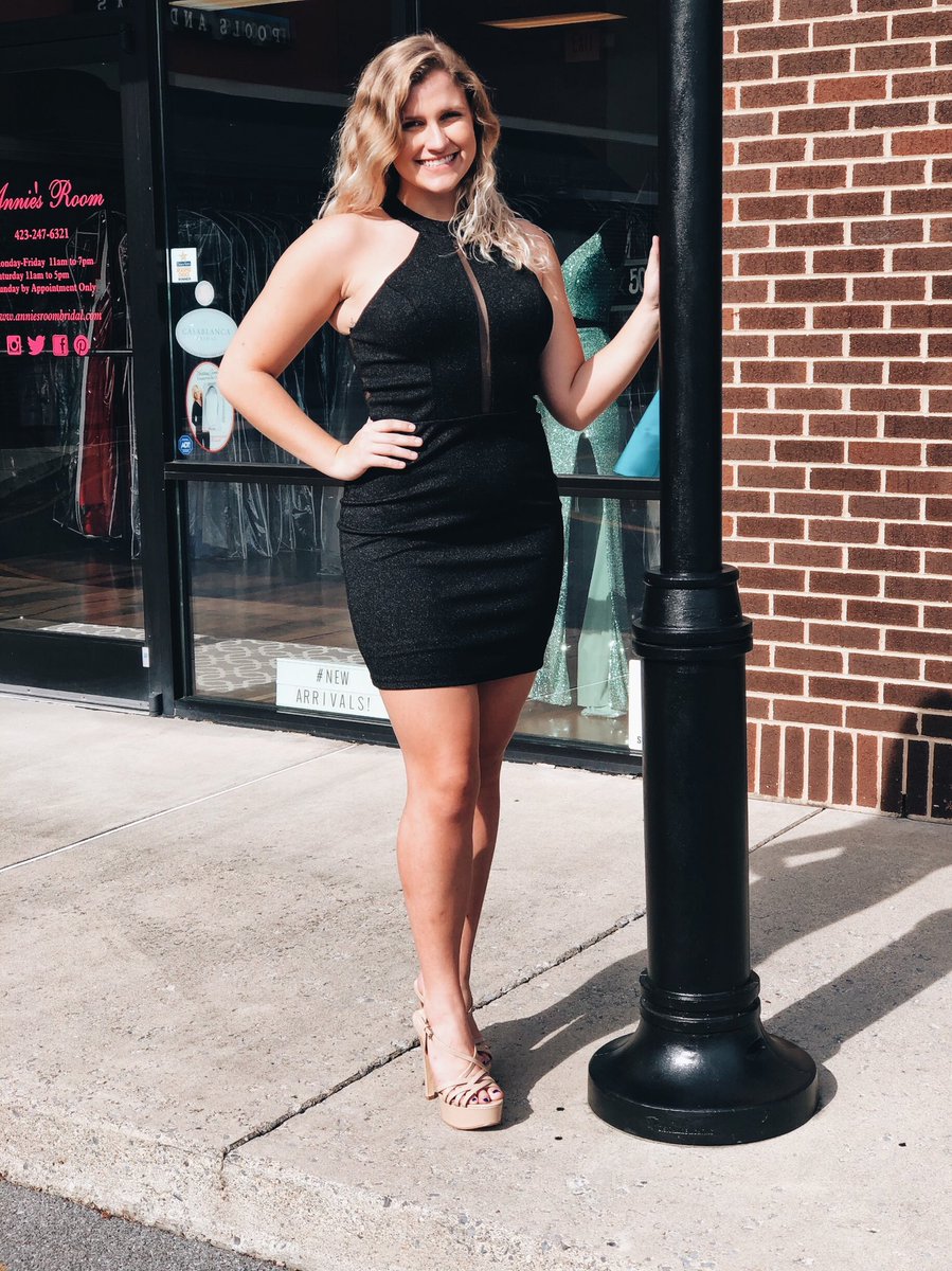 AnniesRoom's tweet photo. We have the perfect little black dress β¨ #comeshopping #lbd #cocktail #fallformal #toast #winterformal https://t.co/GPM0BWdt0X