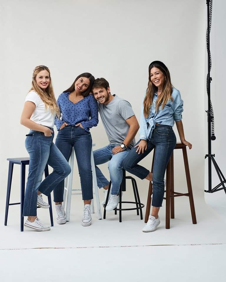 #Salsa
Los vaqueros quedan aún mejor cuando se comparten. @tuttimarquez <a href="/erealouro/">All that she wants</a> <a href="/asempe/">andrea sempe rojas</a> @mariapintadohdez
#salsajeans #itjeansme #wheredoyoufit #proudlysalsa