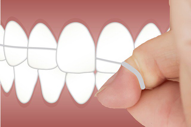 CSardenya's tweet photo. El #raspall #dental mai arriba a #netejar els espais que queden entre les #dents. Si utilitzes #raspall #interdental i/o #FilDeSeda aconseguiràs una #HigieneBucodental eficient! A somriure!!!!! 🤣
#odontologia🦷 https://t.co/9LXb2pO2Av