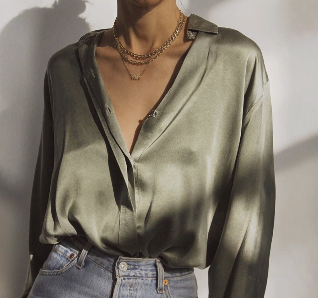femmeduart's tweet photo. silk blouses https://t.co/4d8bYvpbwg