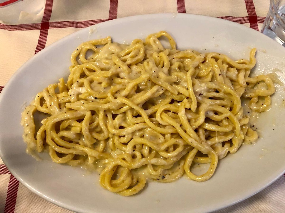 simonesangi's tweet photo. 03•11•2019 la sosta prima di ricominciare 🍝 #Carbonara &amp; #CacioePepe https://t.co/GHMaBC0HWZ