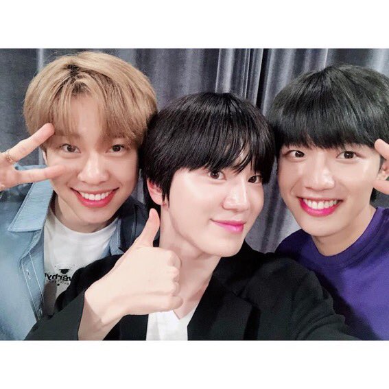 Youngmin was also on the same show as Woohyun -> Photo peopleMXM composed of Youngmin and Donghyun also guested in Midnight black whose DJ is SungjongWhat a successful fanboy!