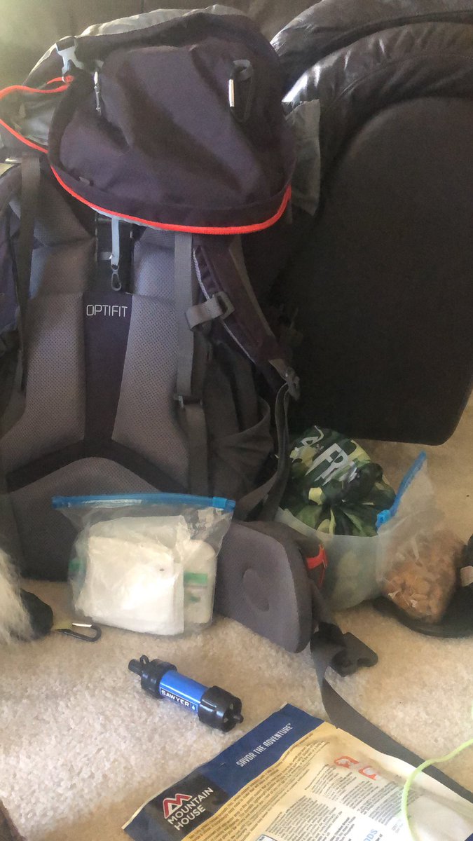 TangosMagic's tweet image. Getting packed for the next adventure 🙌🏼 #backpackerbabes
