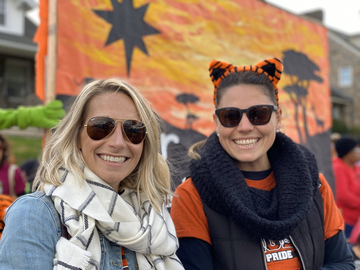 BASDFtHill's tweet photo. These Tigers are Parade Ready. 
🐯🐾🎃 https://t.co/a8uLGOqXfd