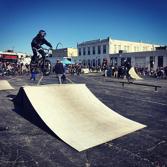 Kids are alright at the BMX jam. @4handsbrewingco #bmx #bmxjam ift.tt/328NtOY