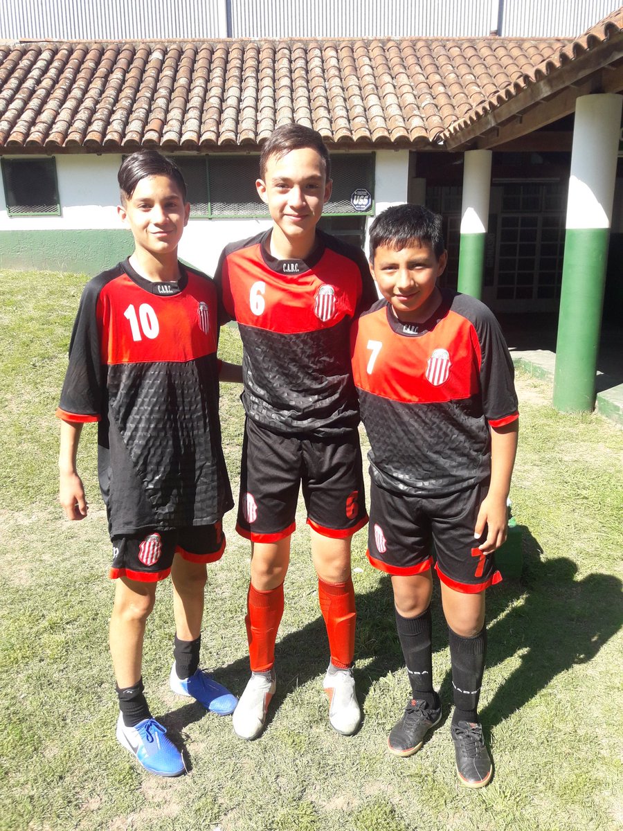 #Futsal #SextaDivisión 

¡¡ FINAL DEL PARTIDO !! 

Banfield 3 Barracas Central 4 (Joaquín Balbuena x2 - Lucas Centurión Rodas - Nahuel Basilio) 

#Inferiores 
#VamosLosGuapitos 
#VamosBarracasCentral