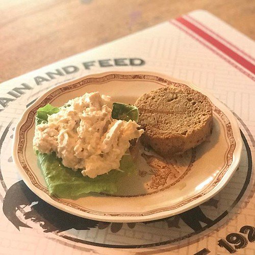 TiffanyDick4's tweet image. Ok…attempt number one at Keto 90 sec microwave bread. Here’s goes nothin… #ketolife #90secondbread everythingaboutketo.blog/2019/11/03/ok-…