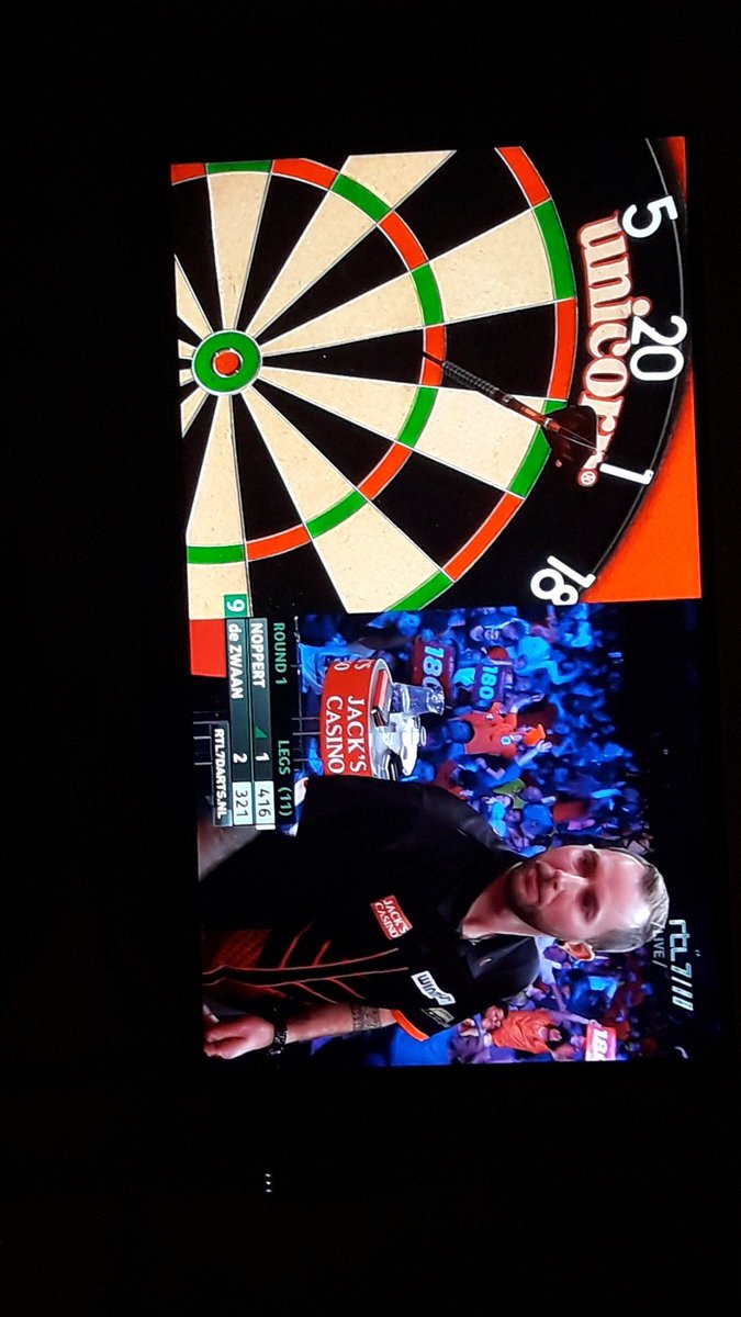 dijkieb's tweet image. #dannynoppert set um op #darts #grutsk #frysk pompebleden op de mouw🤗