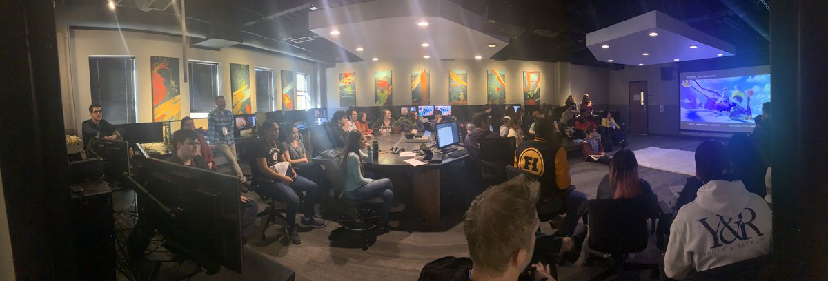 roundtableSAU's tweet photo. Breakout sessions have started! Alumni are presenting on their experiences working in the news, creating demo reels, acting and production in Atlanta. 

Don’t forget you can connect with all these alumni on the TOPI app! https://t.co/7LeKykO2Al