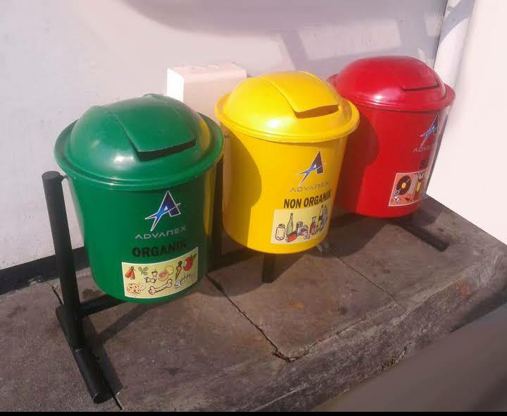 Warnaraya Dustbin At Warnaraya Twitter