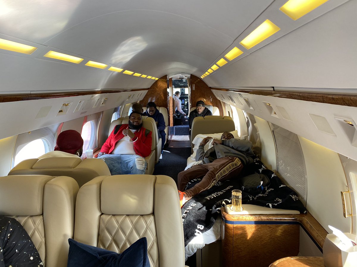 MeekMill's tweet image. #askmeek let’s bust it up ... ?????