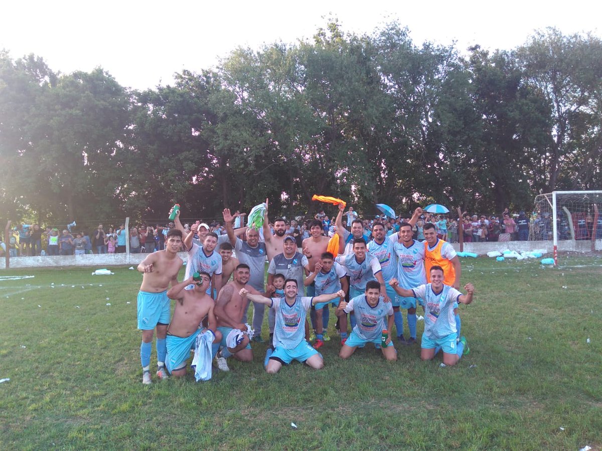 Juan Manuel Ferreyra (@ochicho) on Twitter photo #LRRF Tras 23 años, <a href="/Deportivovdd/">Club Villa del Dique</a> vuelve a Primera División al derrotar a <a href="/ClubCAE/">Club Estudiantes</a> en Hernando #LRRF Tras 23 años, <a href="/Deportivovdd/">Club Villa del Dique</a> vuelve a Primera División al derrotar a <a href="/ClubCAE/">Club Estudiantes</a> en Hernando
