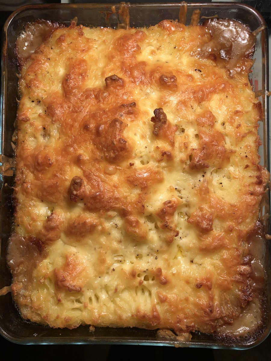 Food4lovers's tweet photo. Shepherds Pie happiness
A comfort food equal to Lasagne, Moussaka just love it
#BritishClassic
#ComfortFood #FoodIsFlavour #FoodIsColour #Foodphoto #TheFeedFeed #LoveFood https://t.co/E7wOS9x1Dq