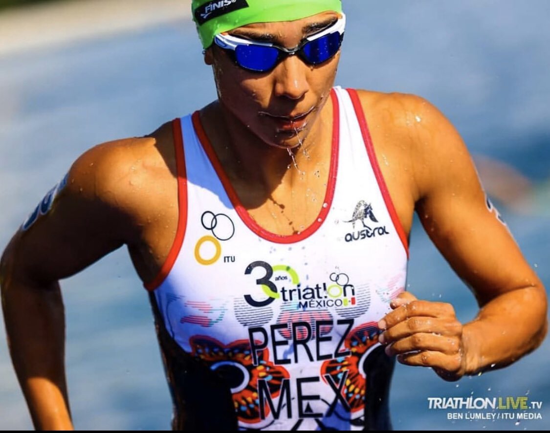 FedMexTriatlon's tweet photo. @CecyPerezTri 5to lugar en la Copa Mundial #LimaWC #TeamMEX
6º @CrisantoGrajale
10º @irvingperezp
11º @MichelleFlipo
15º @rodrigogogon
17º Lizeth Rueda
34º Mercedes Romero
35º @edson_gomez
41º Jessica Romero
44º @VanesaDLT
49º @mmarqueztri
DNF @1claurivas https://t.co/16xhEa2Gcf