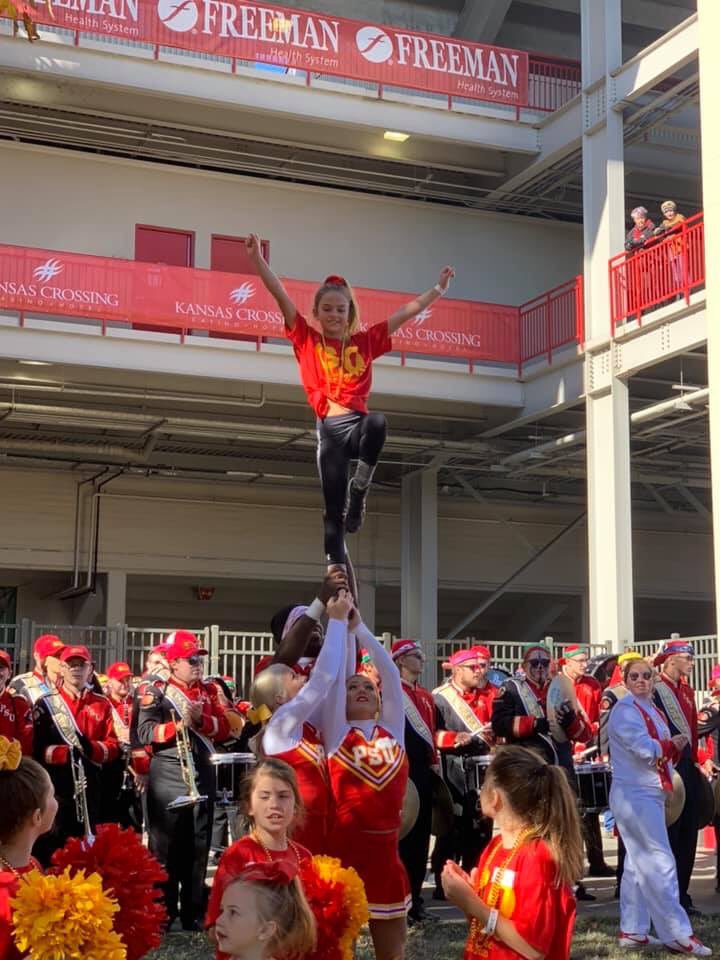 Always a blast cheering with our future Gorillas ❤️💛🦍 #pittcheer #gorillas #pittstate #futuregorilla