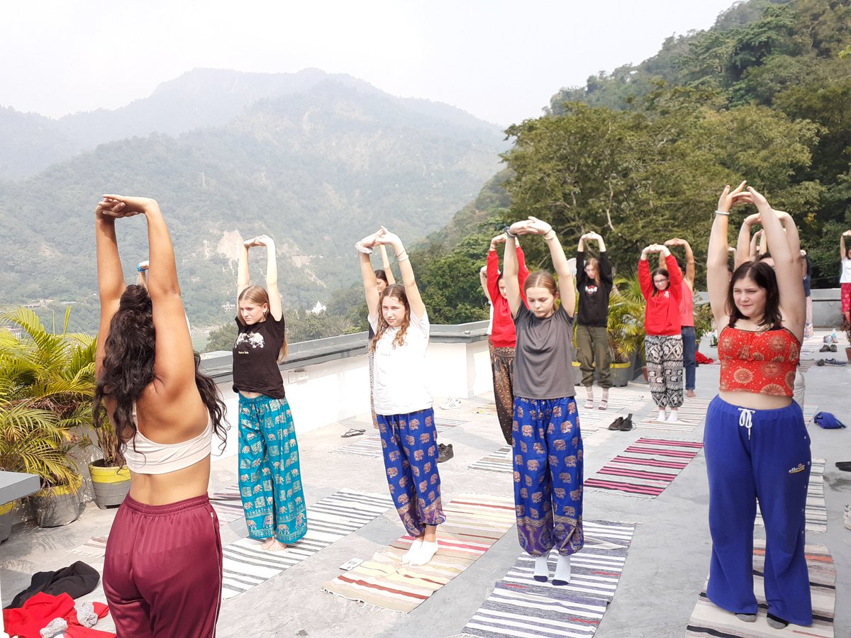 putneyhigh's tweet photo. Ever wanted to participate in rooftop yoga amongst the mountains of the Himalayas? Our students have, find out more: https://t.co/NgHuIalL98
#Rishikesh #halftermtrip #India #rooftopyoga https://t.co/L82oidiOcY