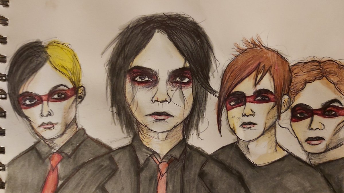 CaraArts's tweet photo. OMG MCR R G3TTIN BACK 2GETHER. RAWR XD. LOL.
 #GETTINGOUTTHEEYELINER #EMO #MCR #MCR4LYFE #3MO4LYFE https://t.co/ZTRlM6nuom