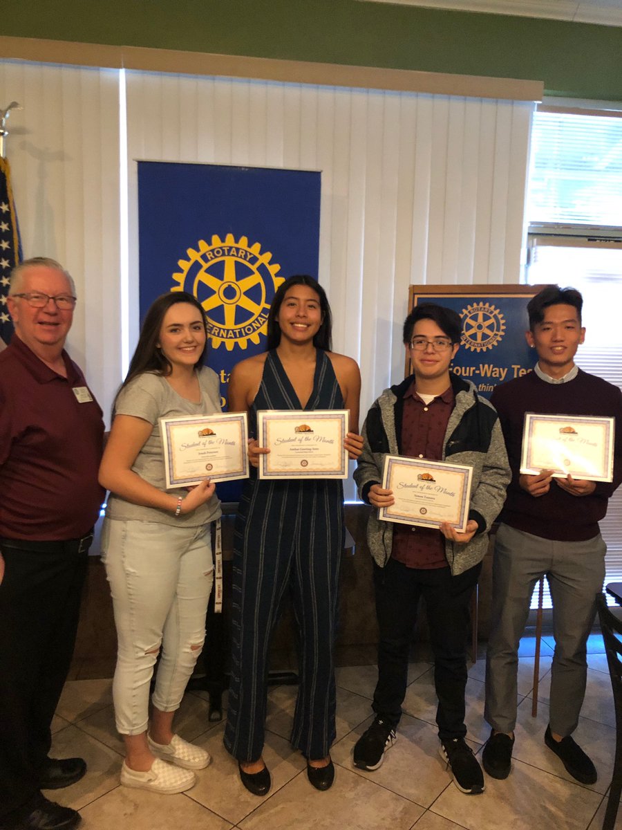 CehsInteract's tweet image. On Friday our interact club attended our rotary club’s meeting where they announced the 4 students of the month. The schools included were Centennial High School, Peoria High School, Ironwood High School, and Peoria Flex Academy! Congrats to this months students!