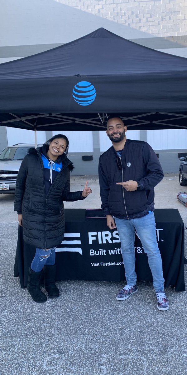 HakimKhanGomez's tweet image. Always trying to make it to our local market, to make sure our community is DTV and FirstNet ready! #DirecTV #FirstNet #LocalWin @MoMoneyRivers @Qasim1Yaqoob @WoloszynJames @DanielaFori