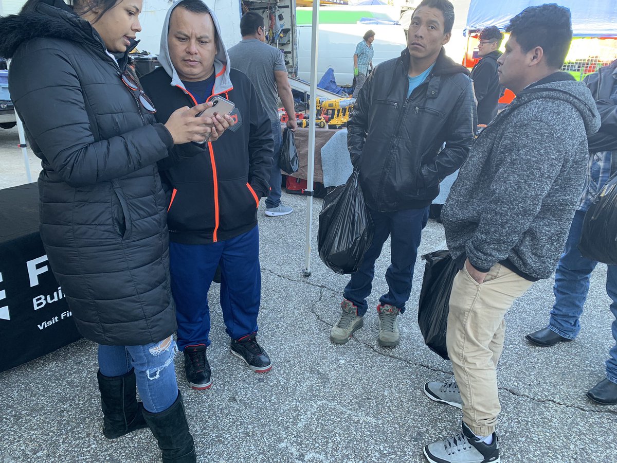 HakimKhanGomez's tweet image. Always trying to make it to our local market, to make sure our community is DTV and FirstNet ready! #DirecTV #FirstNet #LocalWin @MoMoneyRivers @Qasim1Yaqoob @WoloszynJames @DanielaFori