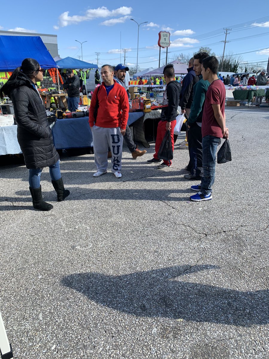 HakimKhanGomez's tweet image. Always trying to make it to our local market, to make sure our community is DTV and FirstNet ready! #DirecTV #FirstNet #LocalWin @MoMoneyRivers @Qasim1Yaqoob @WoloszynJames @DanielaFori