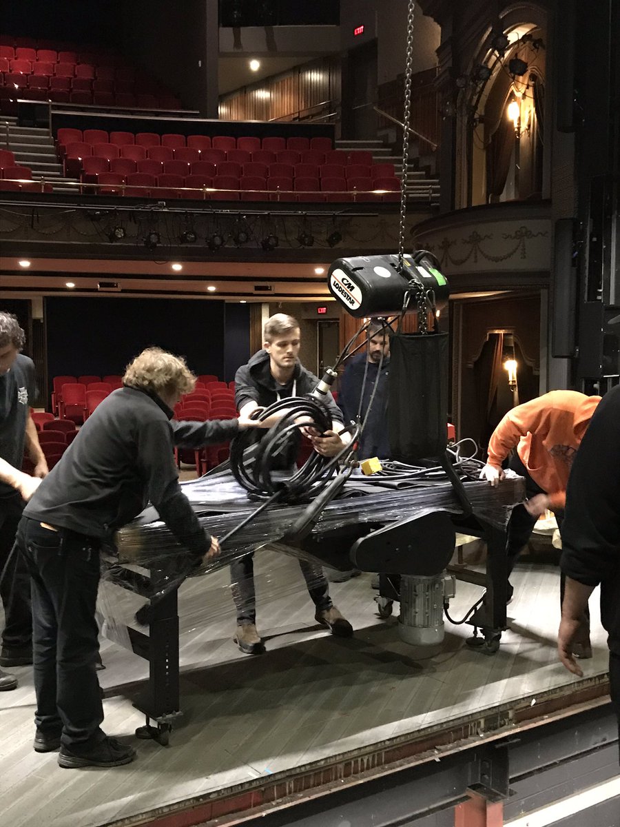 Human Cargo Theatre tweet media