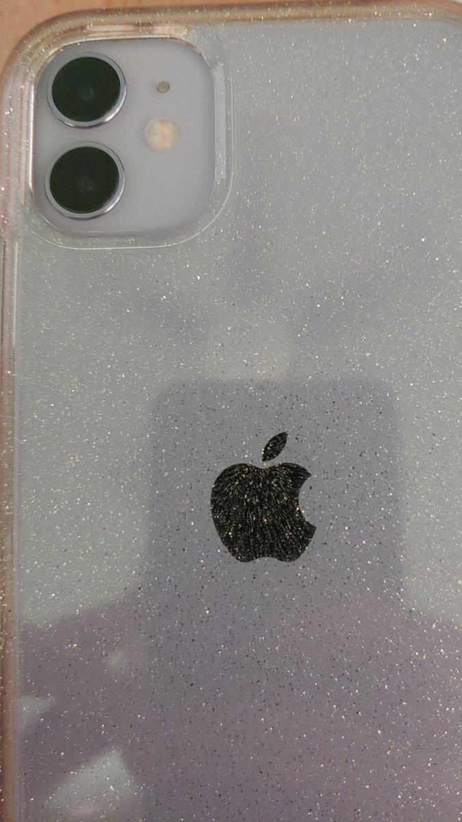 LinhLovingLife's tweet image. It&apos;s official. I&apos;ve gone to the Darkside. Sorry Android world. I couldn&apos;t resist😂
#android #iPhone11 #androidtoapple