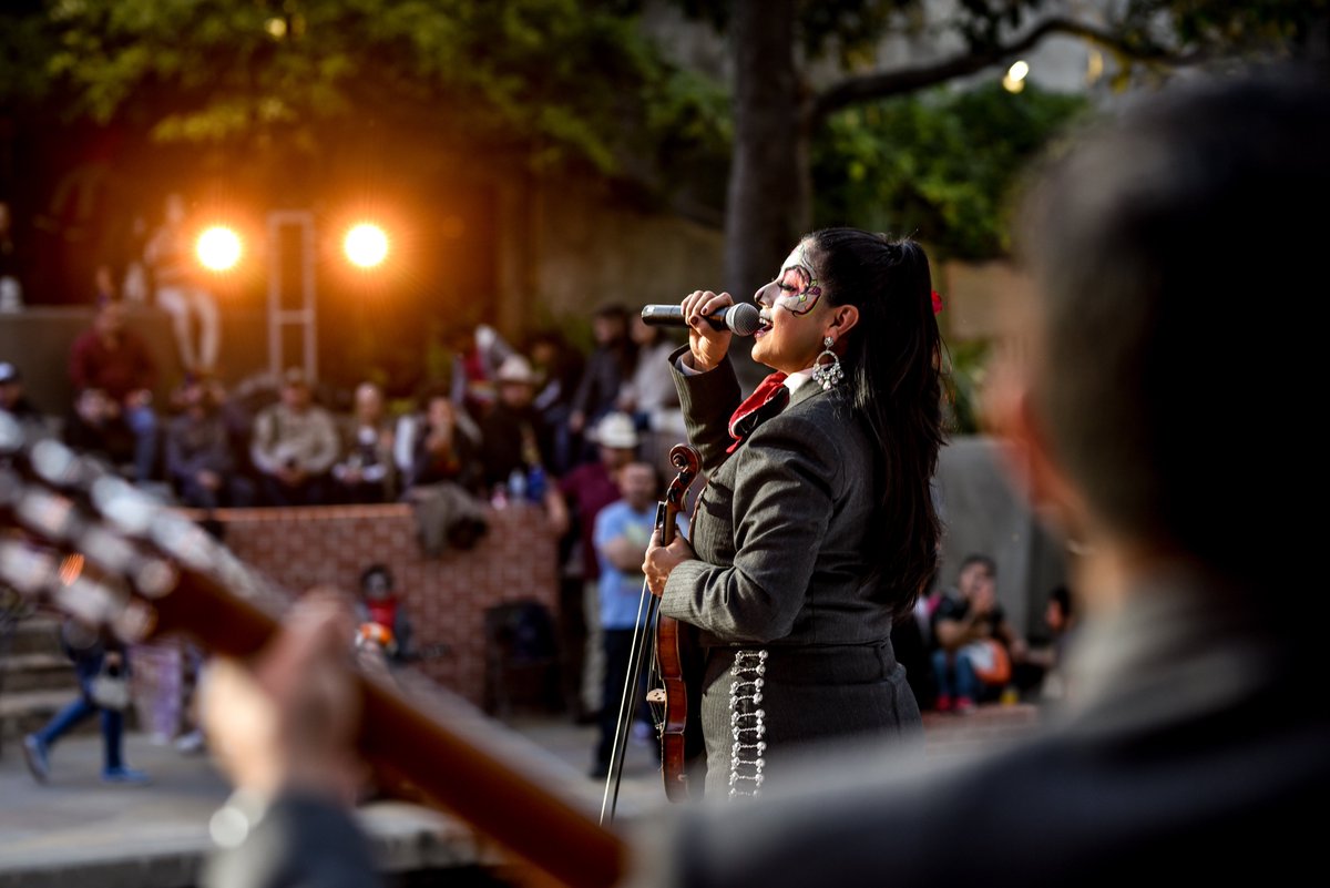 We want to share these photos from the second night of Day of the Dead.
#DODSAT #photos #DayoftheDead #SugarSkull #DiaDeLosMuertos #Mexico #DiaDeMuertos #Skeleton #Skull #Flowers #UNESCO #AllSaintsDay #AllSoulsDay