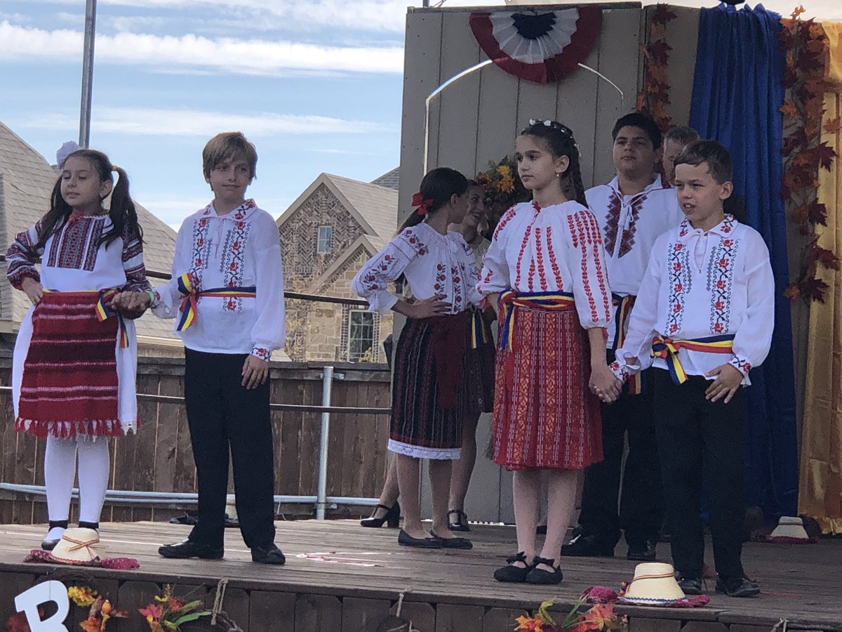 GESGeider's tweet image. I ❤️attending this annual festival and watching our GES stars 🌟 !!!#gesshineon