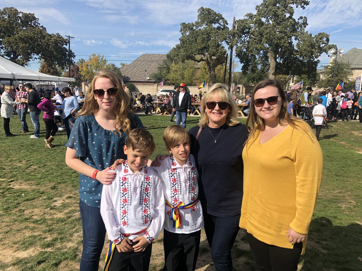 GESGeider's tweet image. I ❤️attending this annual festival and watching our GES stars 🌟 !!!#gesshineon