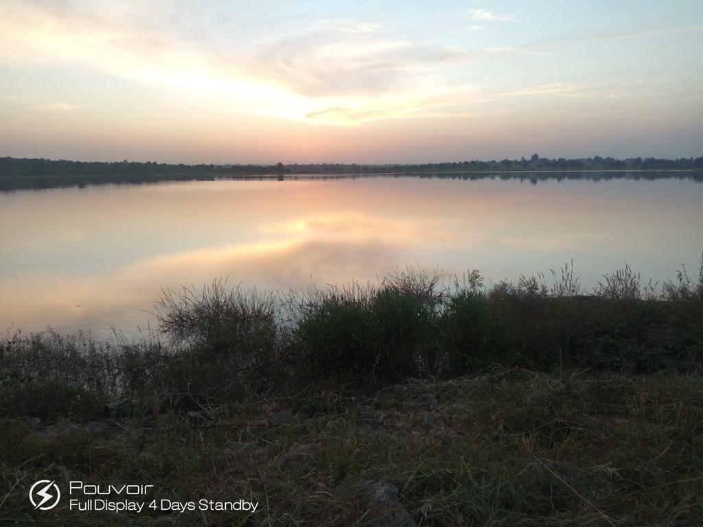 inotuosagie's tweet image. Sun cast on the water at Ahmad Bello University Dam, Nigeria. 

Beautiful scenery

#NATURE_WORLD #Dinnerwithike #natgeoedsummit