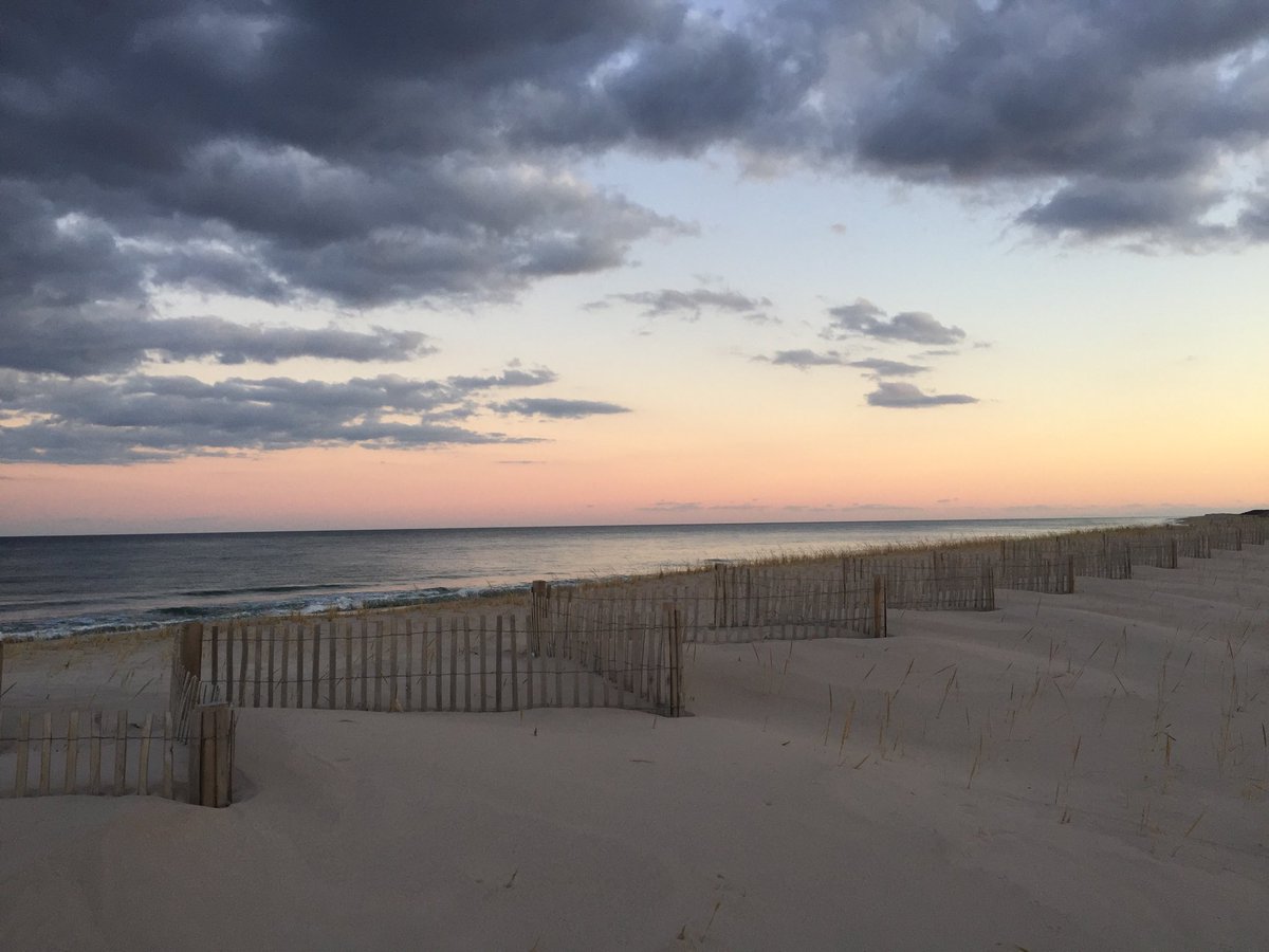 #NausetBeach #CapeCod #Orleans MA. Dusk sky in #Autumn @TimNBCBoston @WildingsCapeCod 11-3-19