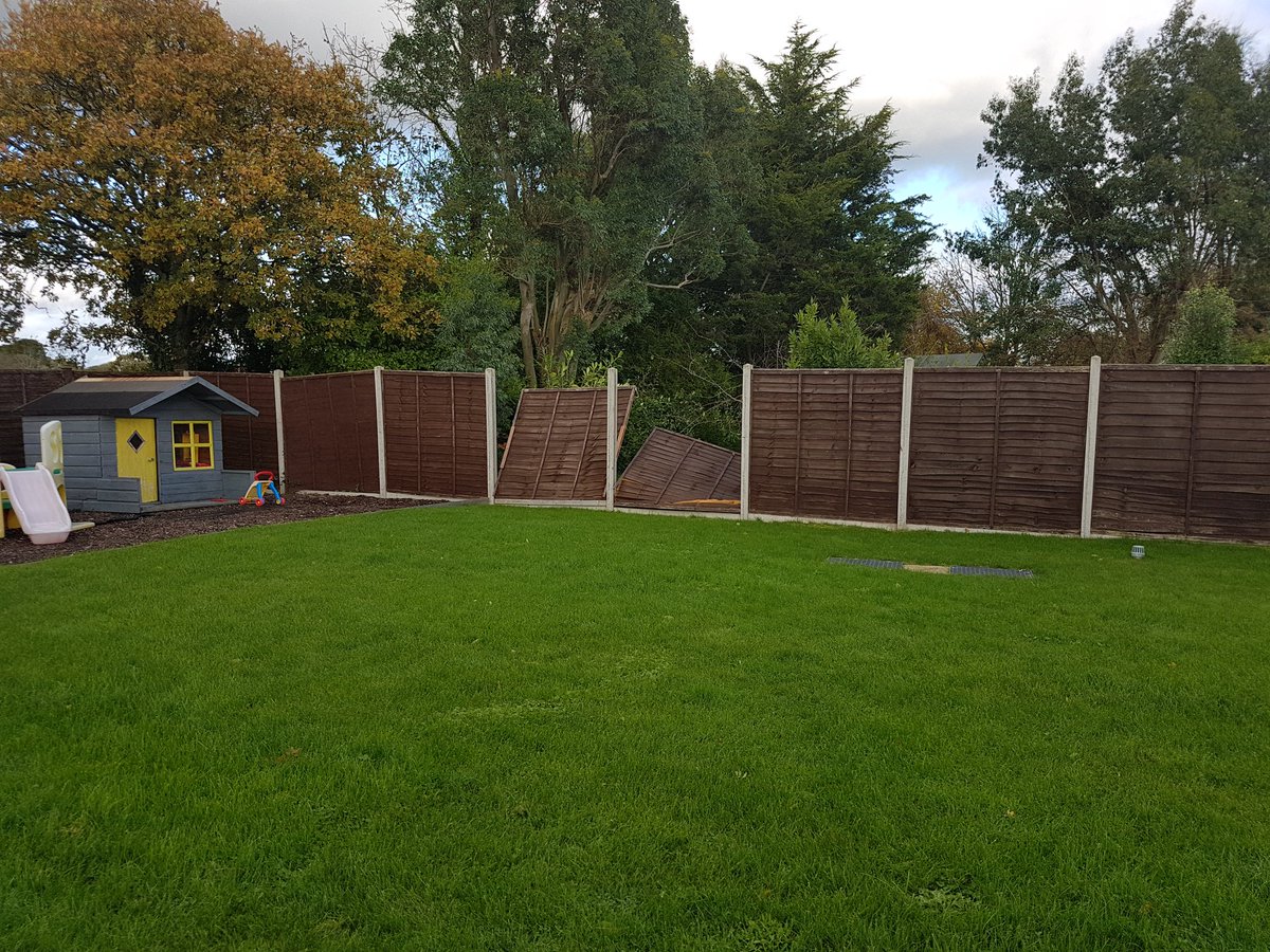 rod_repairs's tweet photo. Looks like Saturdays winds have left some damage fences... https://t.co/wVeQrHQq8e