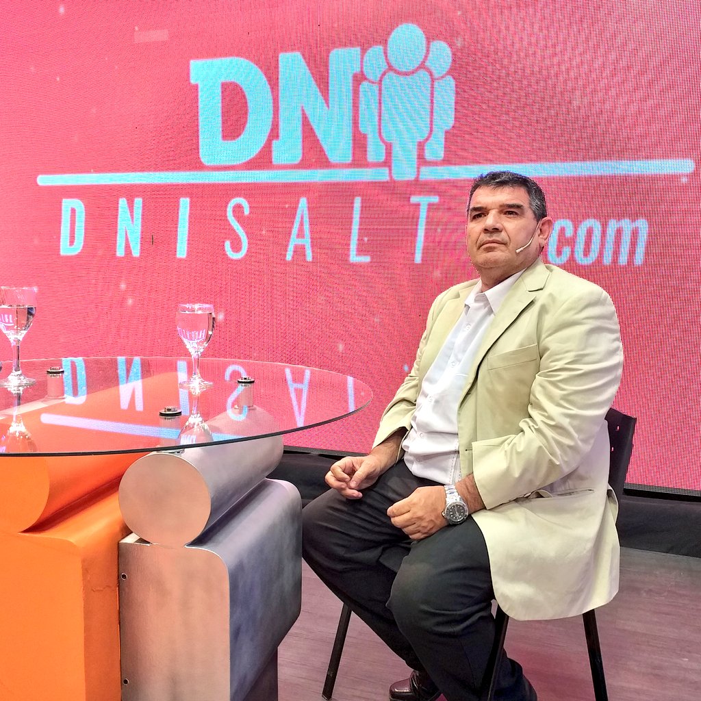 #Ahora <a href="/AlfredoOlmedoOk/">Alfredo Olmedo</a> en el #DebateDNI habla sobre su candidatura a gobernador