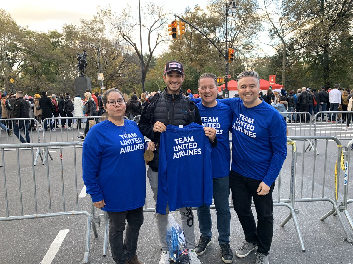 Customer Solutions and Recovery and Inflight supporting one of our customers from Italy, in the NYC Marathon! @jacquikey @bcstoller_ual @BrianGabrieUAL @weareunited #beingunited @theospa75 @LouFarinaccio