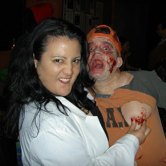 SacredFoolsLA's tweet image. FLASHBACK! Before we leave the Halloween season behind, here are a few pictures from our 2003 Halloween party.⁣
⁣
@jenelleriley and @thejaybog share a private moment in public.⁣
⁣
#halloween #lathtr #pro99 #losangelestheatre #theatre #party #flashbac… ift.tt/33pLkj2