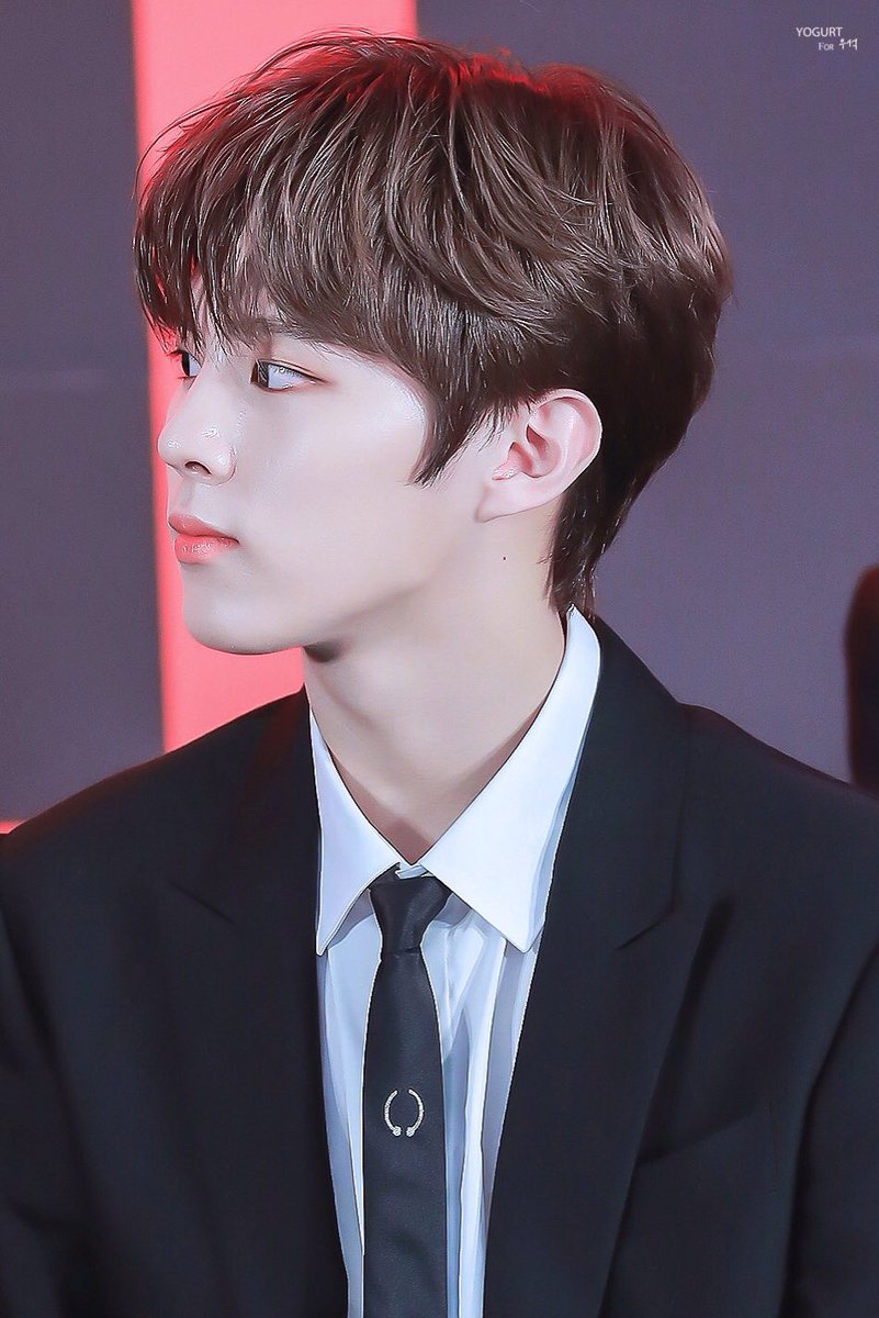 yogurt_1027's tweet photo. 190827 기자회견
#김우석 #우석 #KIMWOOSEOK #엑스원 #X1 https://t.co/VNiiJ0ziMR