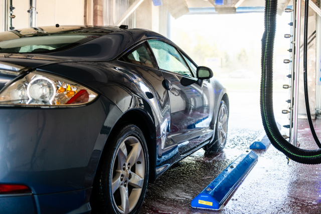 RoyalAutoSpa's tweet photo. Drive up, pick your wash, and cruise on through -- that’s all you have to do. https://t.co/8CcjCSfNkS