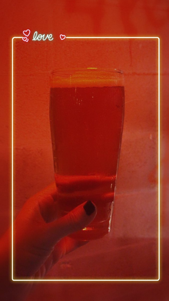 Brindis de Domingo! 
#SelfLove #FestejoPorLoExtraordinario