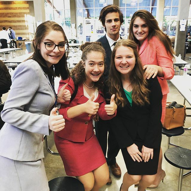 Congrats to all the Reagan Speech competitors at the Boerne Champion Tournament (this isn't all of them) Finalists include: Prose: Emma A 5th, Reganne 3rd, Kayla 1st;  Info: Sean 3rd; Humorous: Payton W 5th, Spaulding 1st; Poetry: Emma A 2nd, Aundrea 3rd… ift.tt/2WEkykq