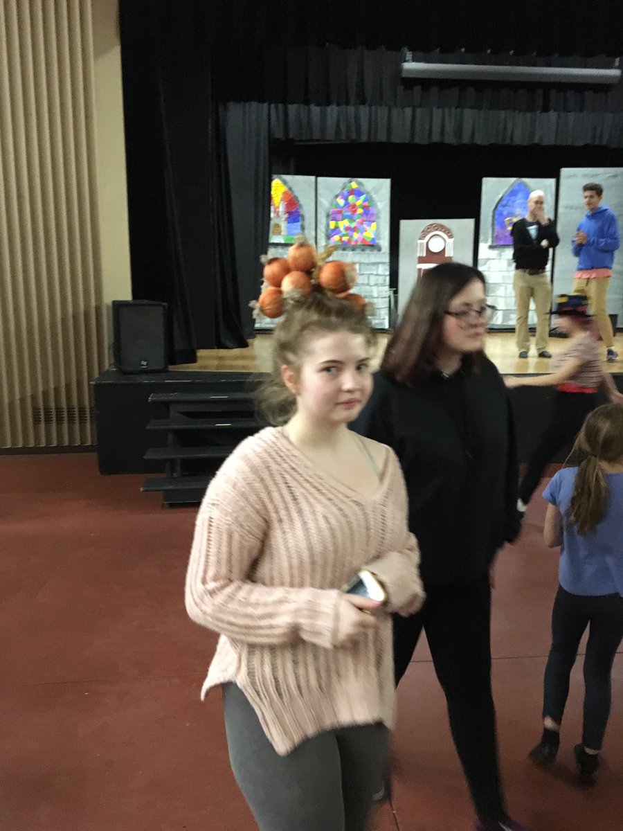 LSPlayers's tweet image. Today was move in at the Ron Kolbus Centre for Cinderella! The cast, crew and band will be working hard all week to get ready for opening night this Thursday. Tickets are still available for shows November 7-10: lakesideplayers.com Fun for all ages! #Ottawa #OttawaEvents