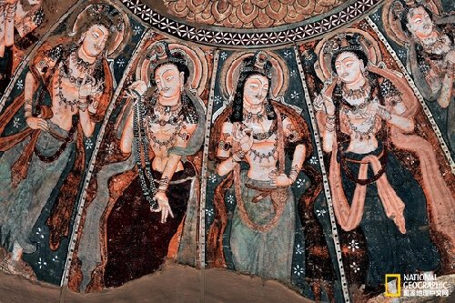 Kumtura Thousand Buddha Caves, 6th century mural on vault ceiling. 25km outside Kucha,  #Xinjiang, ChinaThe mural dates from when Kucha 龟兹 was an Indo-European Tocharian speaking city state