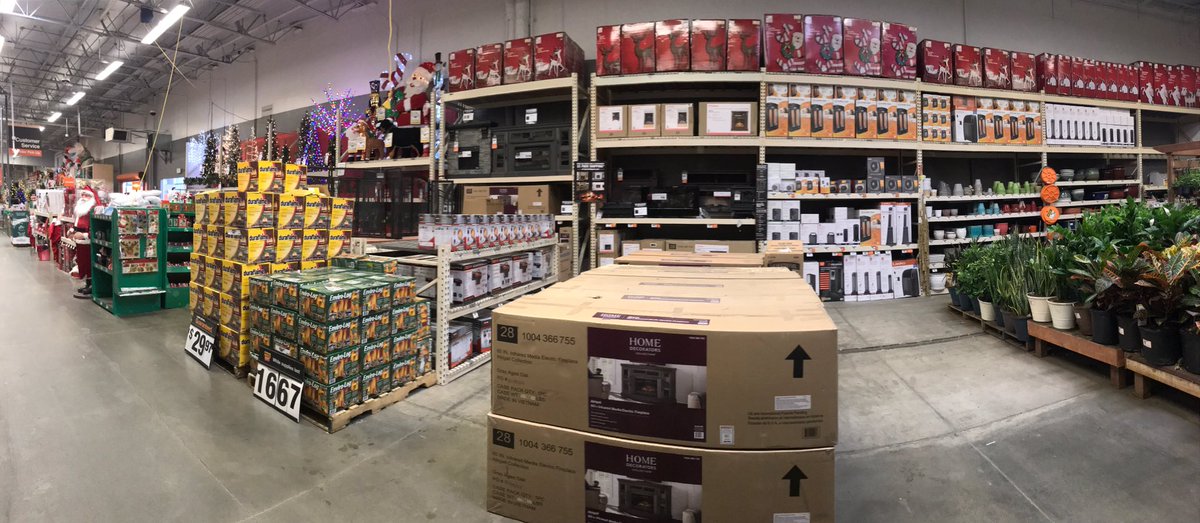 Brentwood is ready for the holidays!
#teambwood #1076 #pacnorthproud @bwoodjessthd @loririos1076 @TonyFonseca1076 <a href="/AbiganaNicholas/">nicholas abigana</a>
