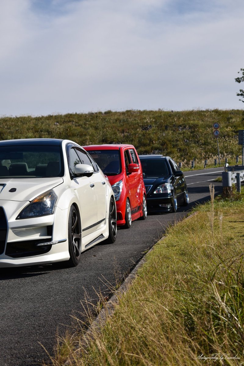 emochan_0070's tweet photo. 先日の秋吉台撮影会分⊂( ・ω・)⊃
#teana #nissan #j32 #ativus #algus #rays #forged #te37_6061 #nikond5600 #日産 #ティアナ #ティアナj32 #秋吉台 #カルストロード #ワゴンr #セルシオ https://t.co/t9Kty4w5VU