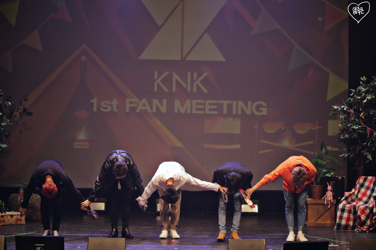 knk_adje's tweet photo. 늦었지만 이제서라도 다같이 모일 수 있어서 행복했던 1기 팬미팅 'Neverland with Tinkerbell' 끝. @KNKOfficial220 #크나큰 #KNK #박서함 #이동원 #정인성 #김지훈 #오희준 #서함짱짱 #동원짱짱 #인성짱짱 #지훈짱짱 #희준짱짱 https://t.co/zAdseh5qzf